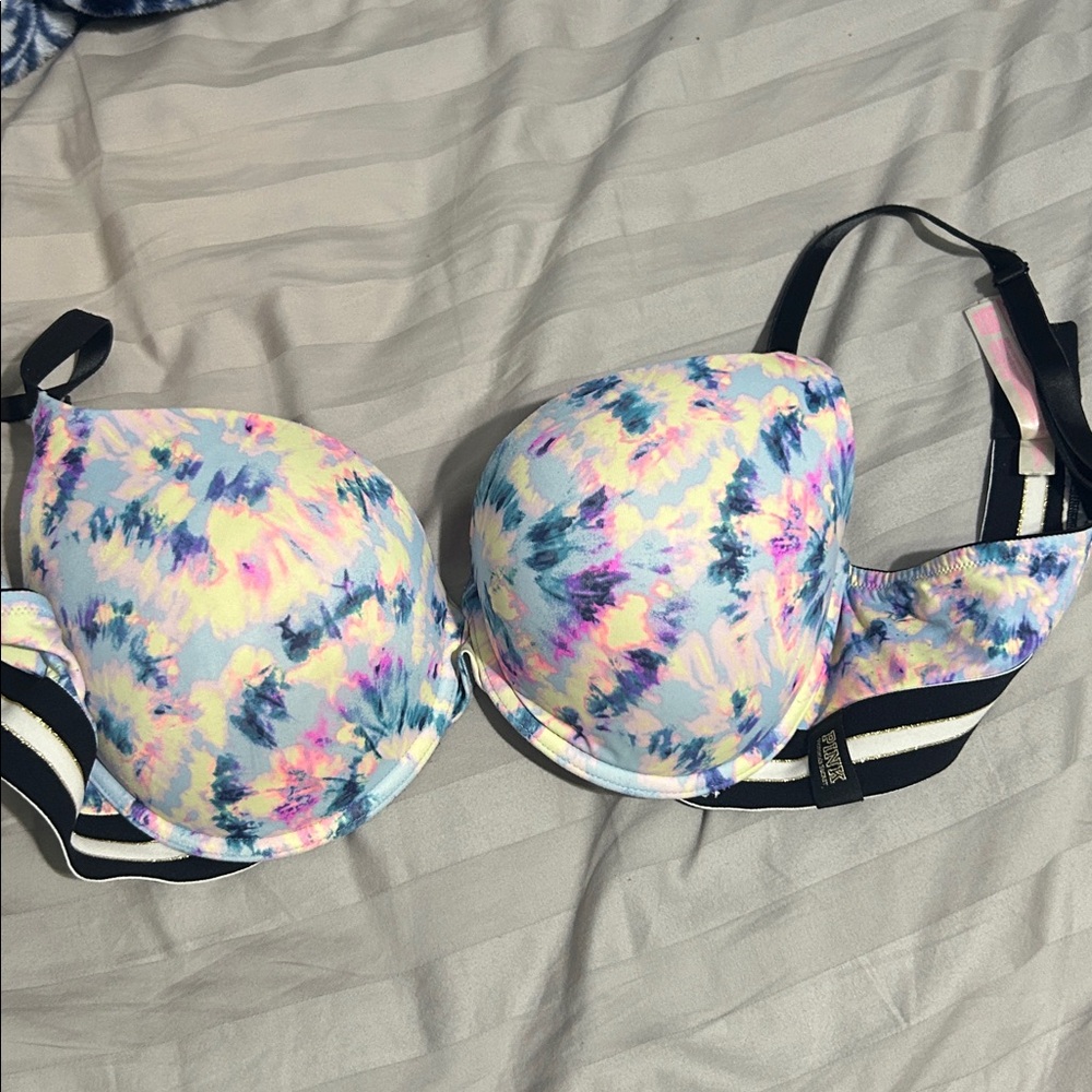 Victoria's Secret Black and Pink Bra